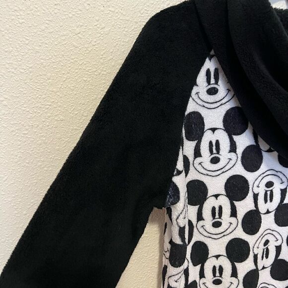 Disney Jerry Leigh  black /white Girl hoodie size M - Picture 3 of 6